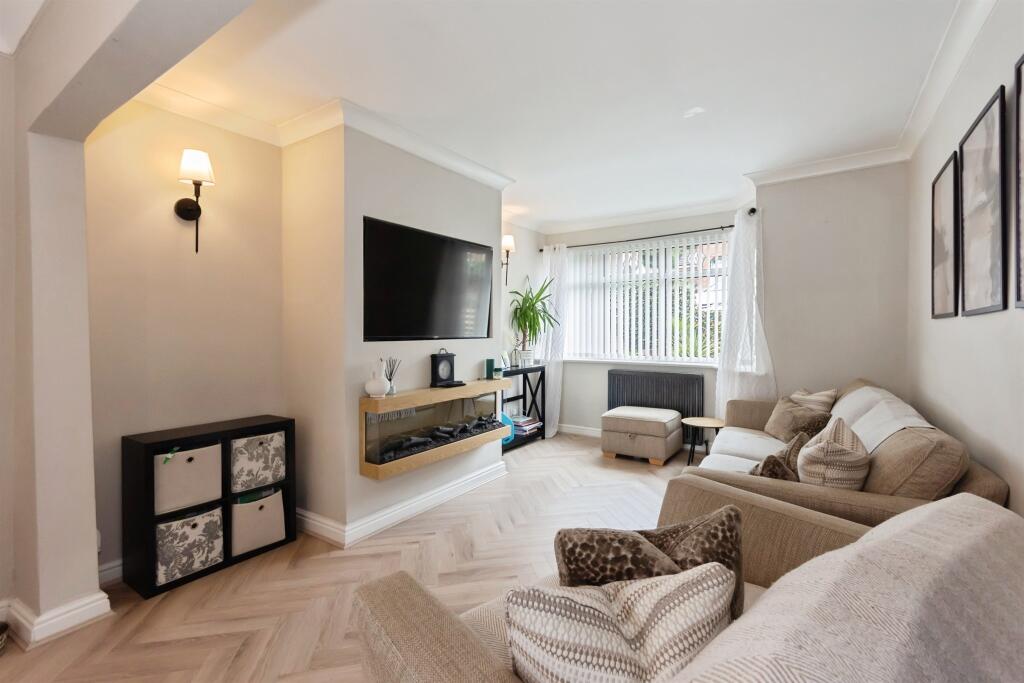 Conway Avenue, Oldbury photo 3
