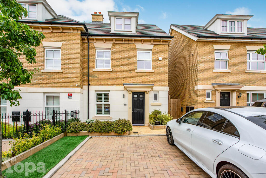 4-bed semi-detached on Emmeline Avenue, Swanscombe, DA10, £550,000