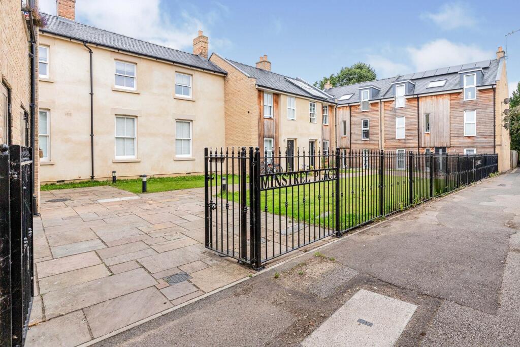 Main image of property: Minstrel Place, March