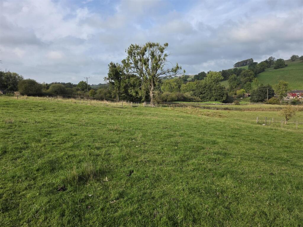 Hays Lane, Back O Th Brook, Waterfall - View 5