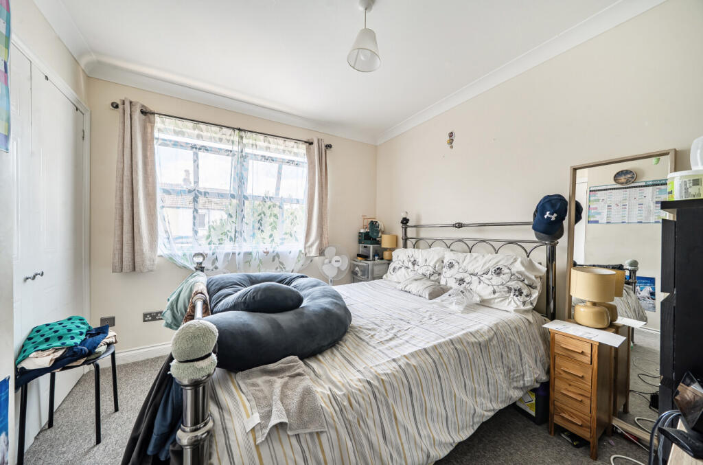 House in Southampton - View 5