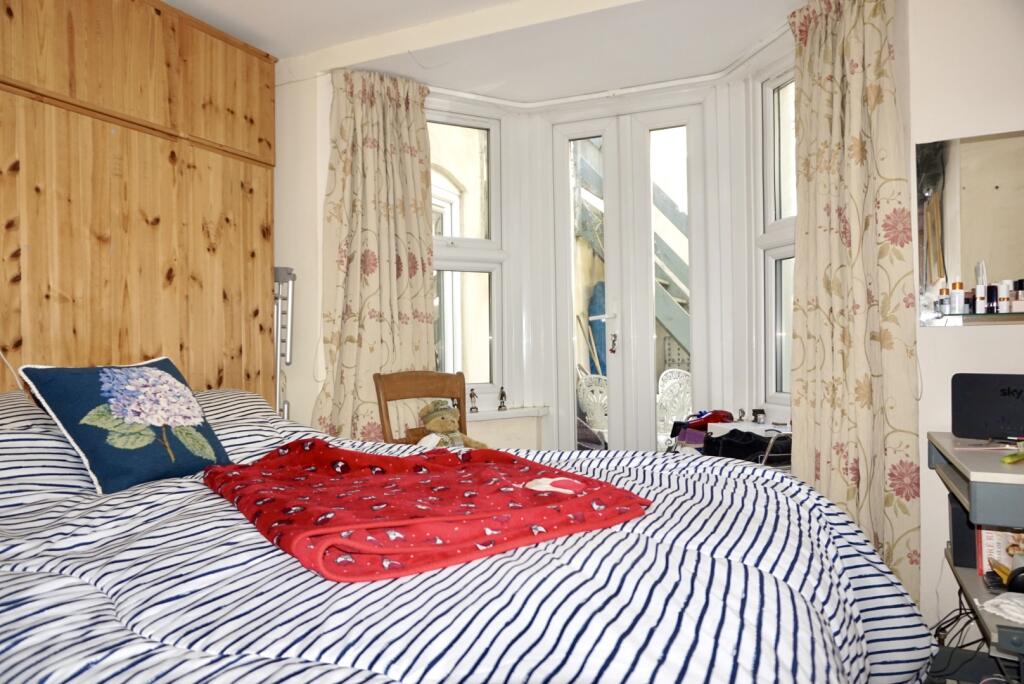 Apartment in Rochester - View 4