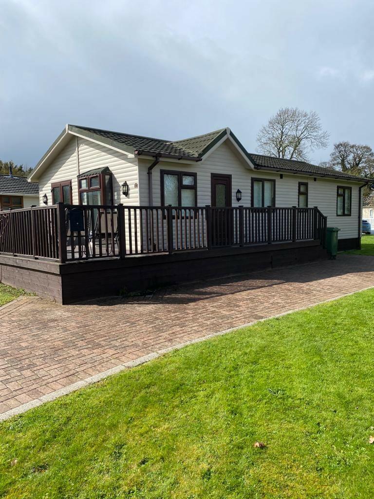 2-bed caravan on The Park, Ranksborough Hall, LE15, £165,000