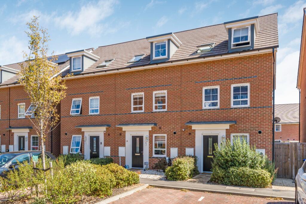 Main image of property: Chertsey, Surrey, KT16
