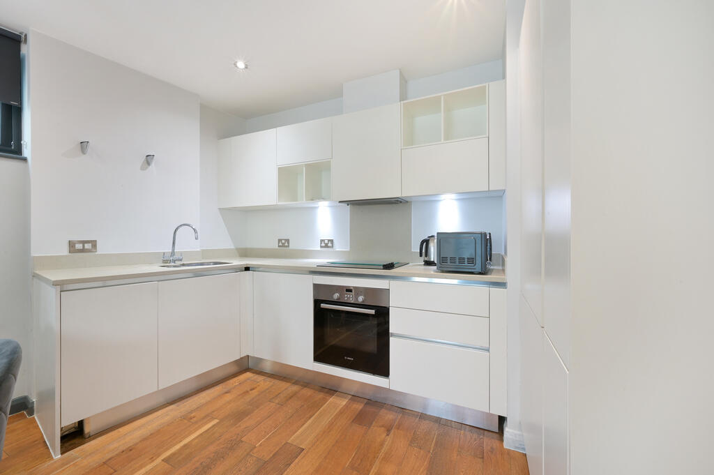 Main image of property: Tooley Street, SE1 2TH