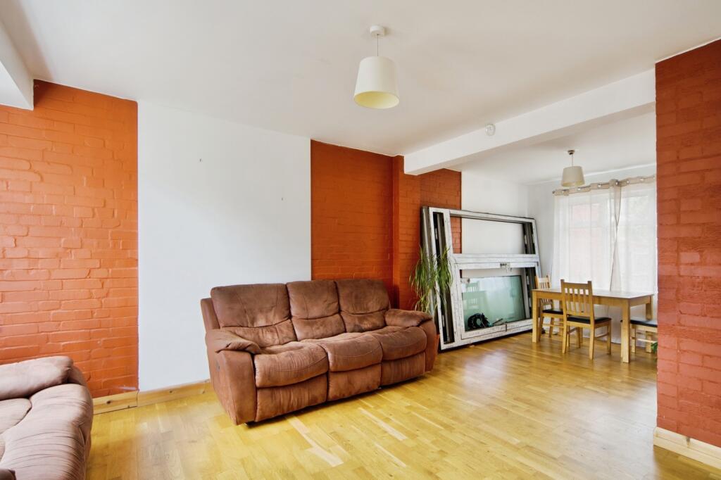 House in London - View 5