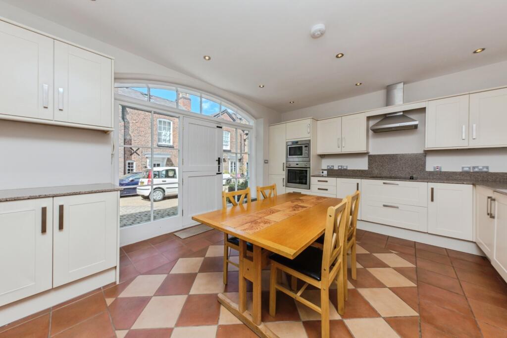 House in Stockport - View 3