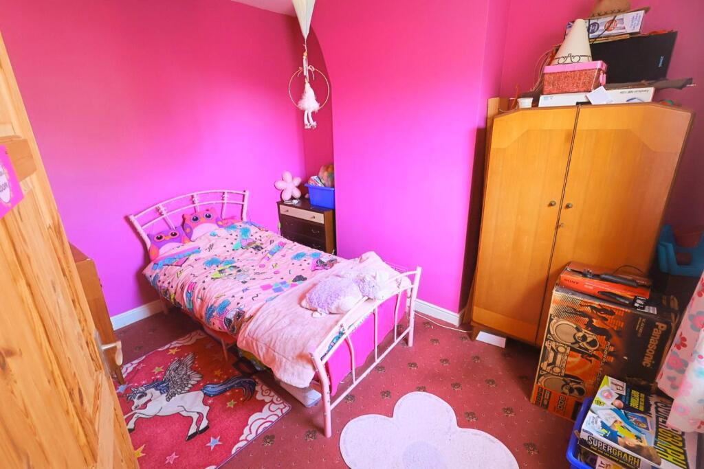 House in Wrexham, Caia Park - More