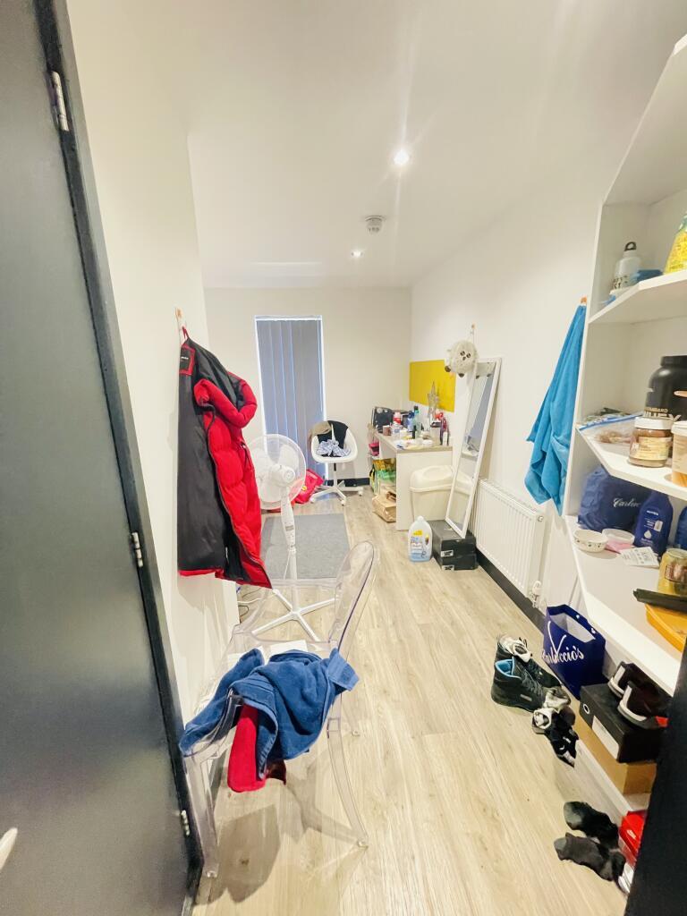 Apartment in Luton, New Town - View 4