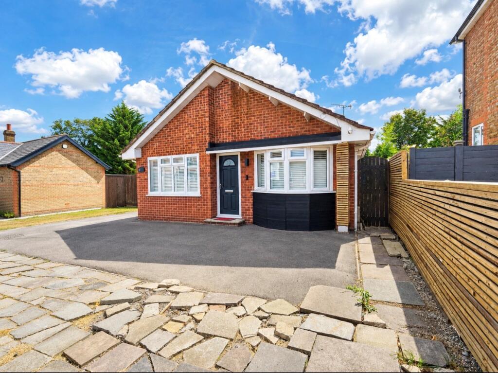 Main image of property: Spa Road, Hockley, Essex, SS5 4AS