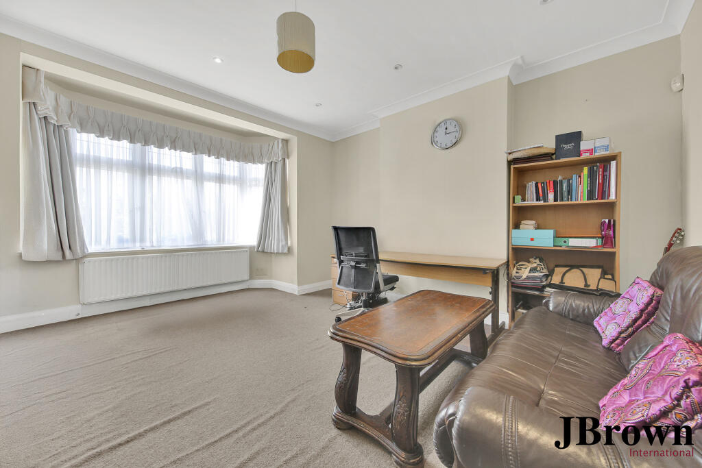 House in Croydon - View 5