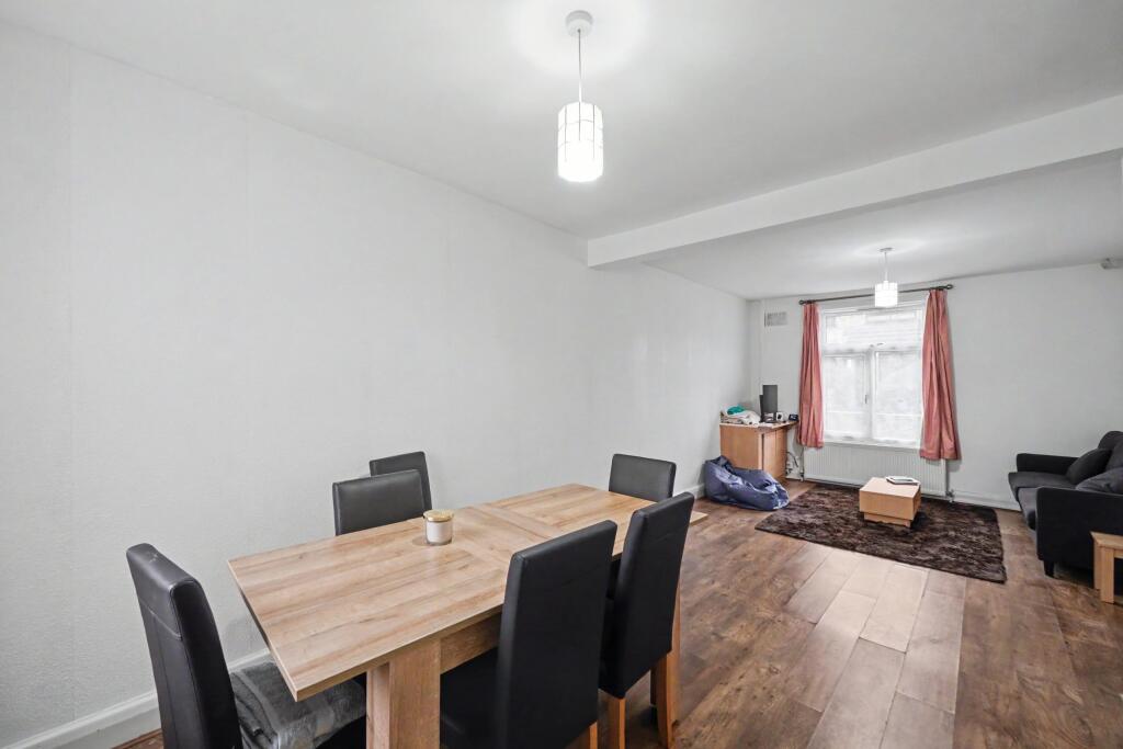 Heath Road, Hounslow, TW3 photo 4