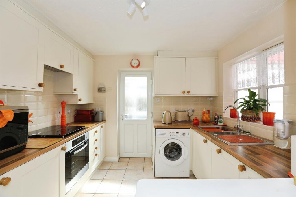 House in Horsham, West Sussex - View 5