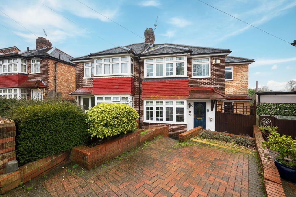 Main image of property: Combeside, Plumstead, SE18 2DP