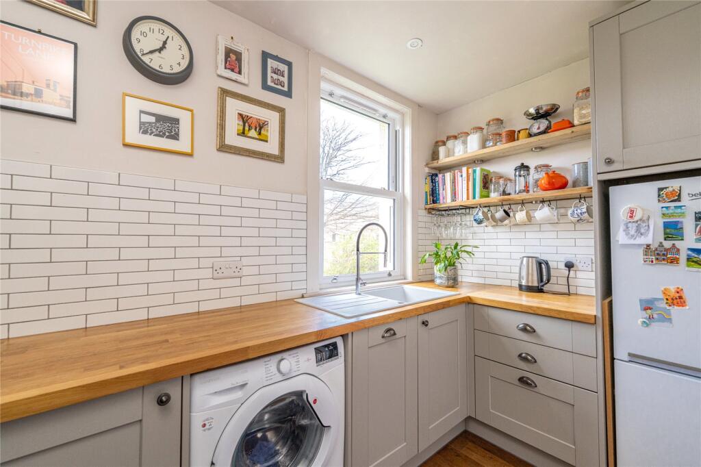 Apartment in Edinburgh, Wardieburn, Granton and District - View 4