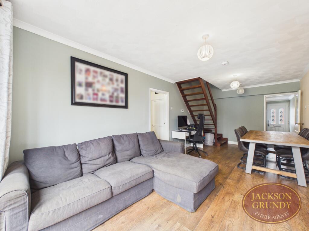 House in Northampton, West Northamptonshire - View 2