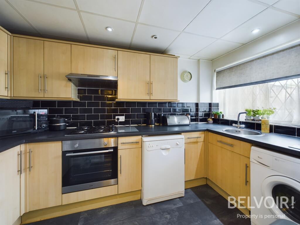 Hill Crescent, Stone, ST15 photo 4
