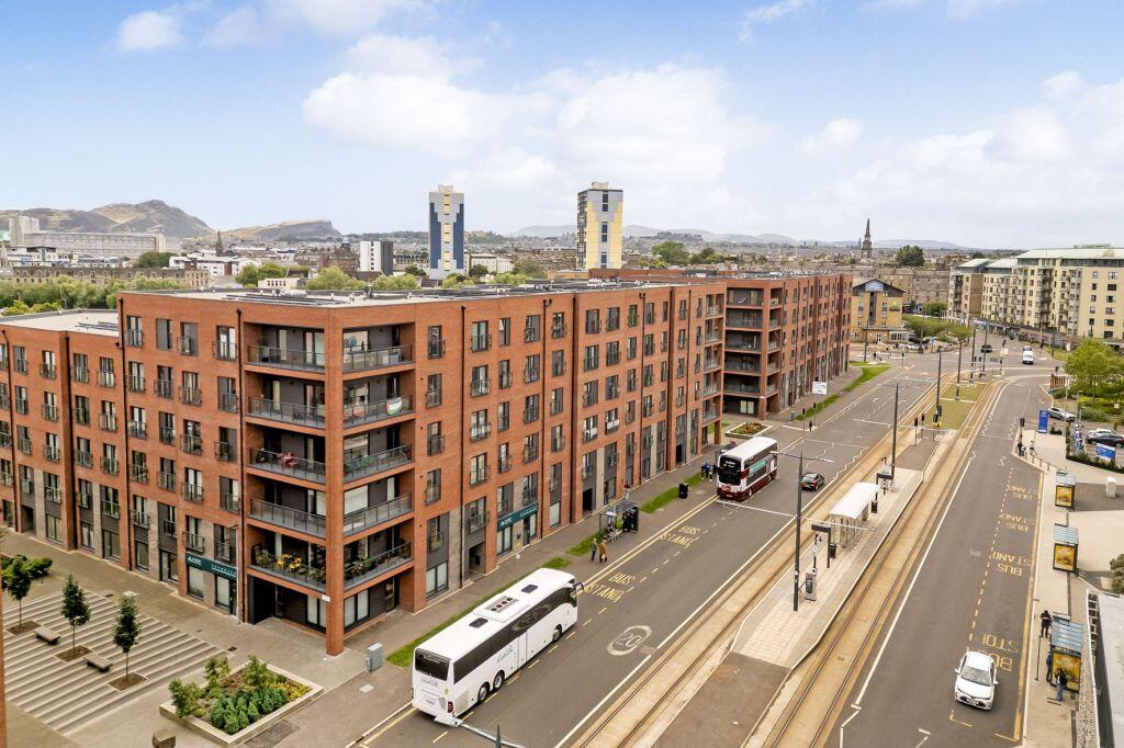 Main image of property: 81/13 Ocean Drive, Leith, Edinburgh, EH6 6BR