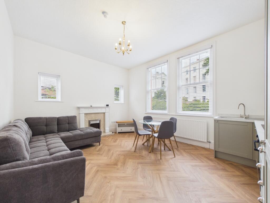 Main image of property: Flat 2, Newcastle Drive, Nottingham, Nottinghamshire, NG7