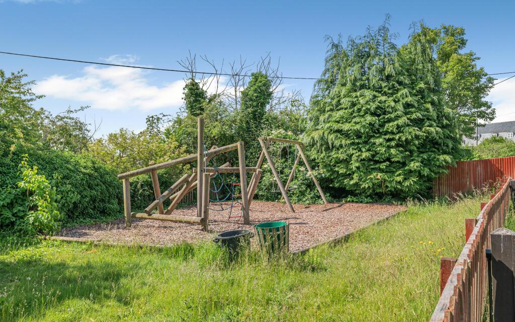 8651590exterior04.jpg