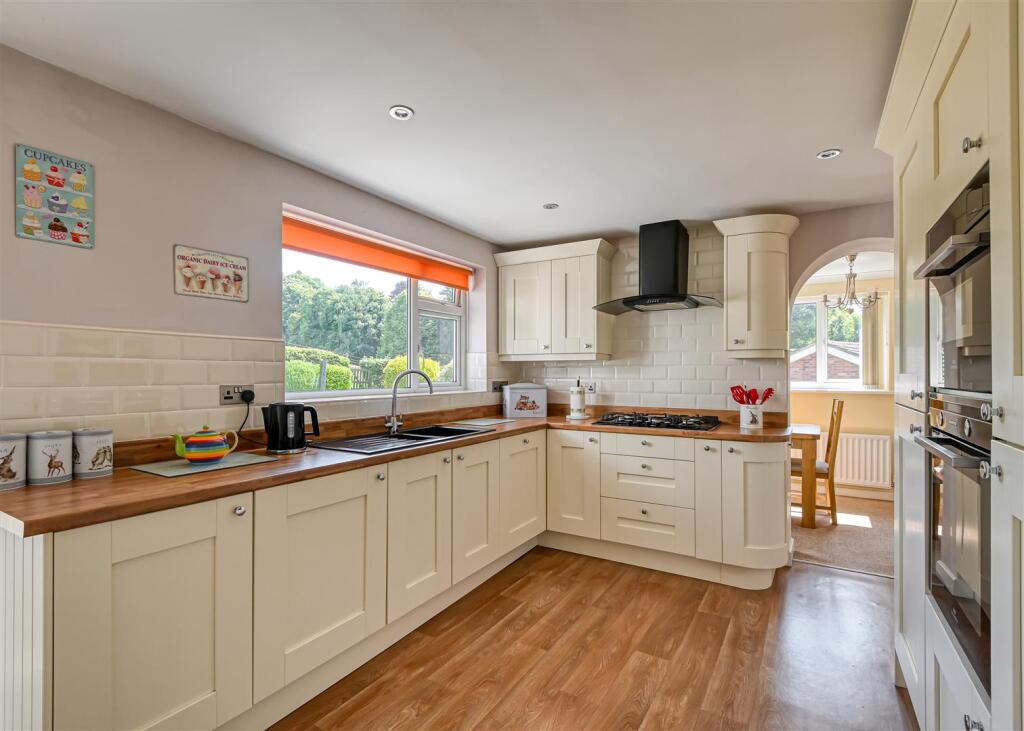 House in Worfield - View 3