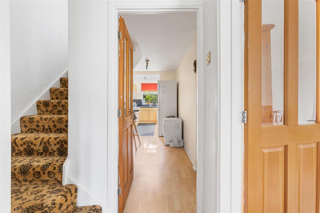 Additional image 3 of Harwood Close, Tewin, Welwyn