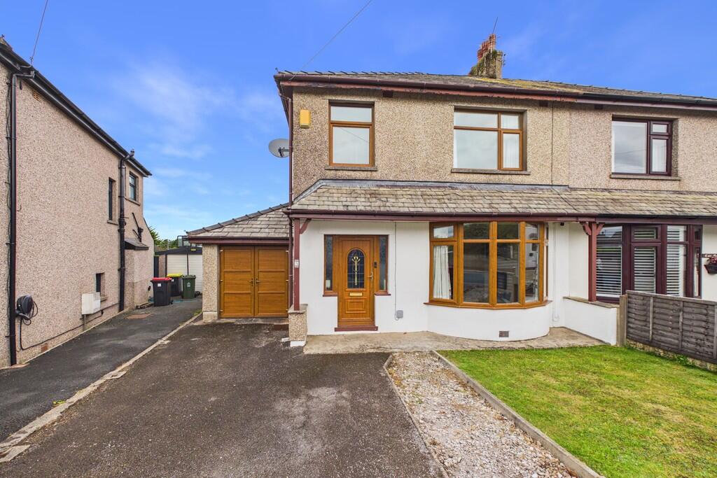 Main image of property: 5 Hawthorn Road, Bolton Le Sands, LA5 8EY