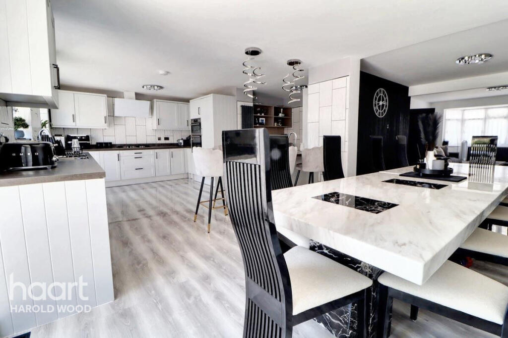 6-bed detached on Sackville Crescent, Harold Wood, £1,200,000