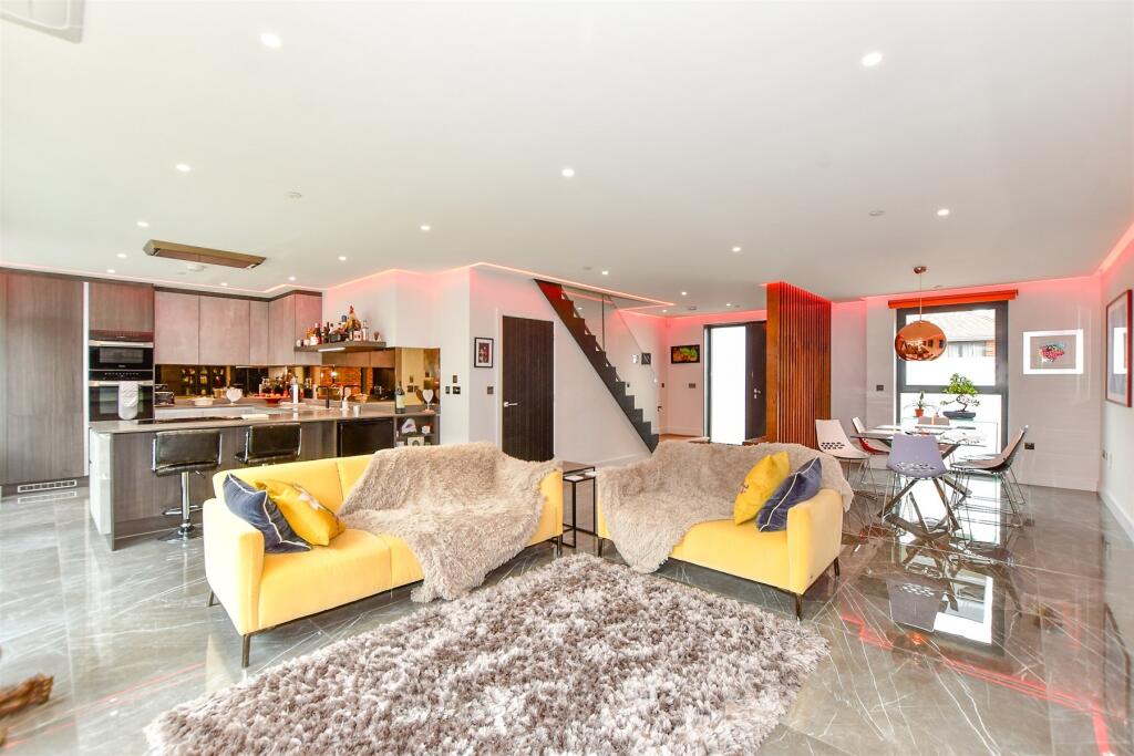 House in Canterbury, Stuppington, Longport - View 5