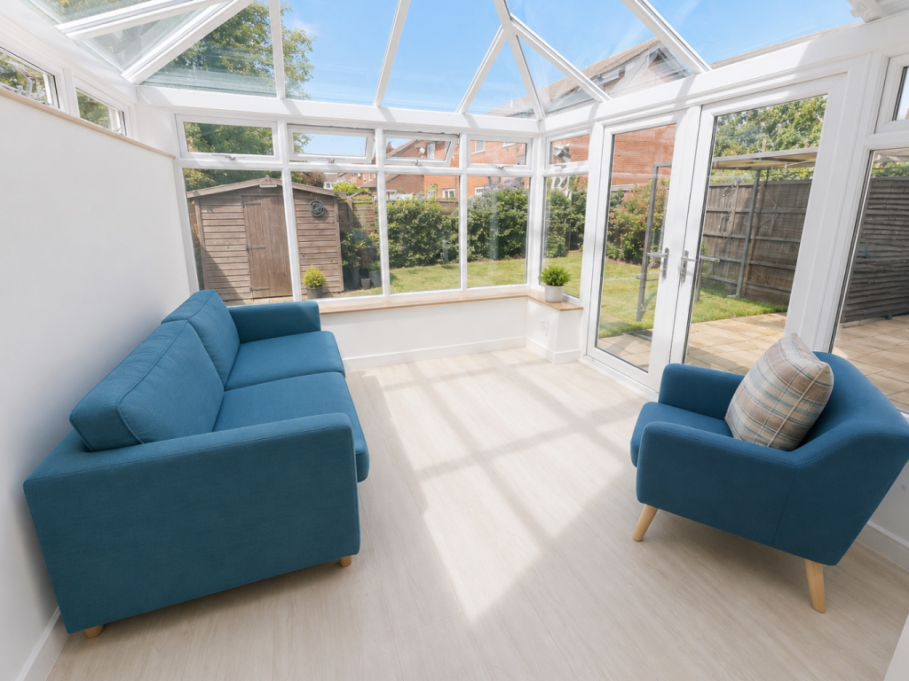 House in Luton, Round Green - More