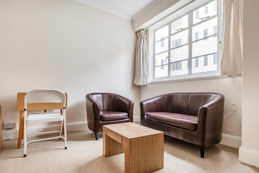 Studio flat for rent