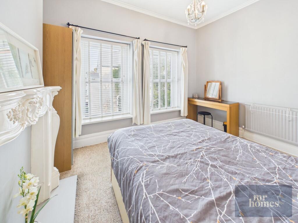 Apartment in Cardiff, Canton - More
