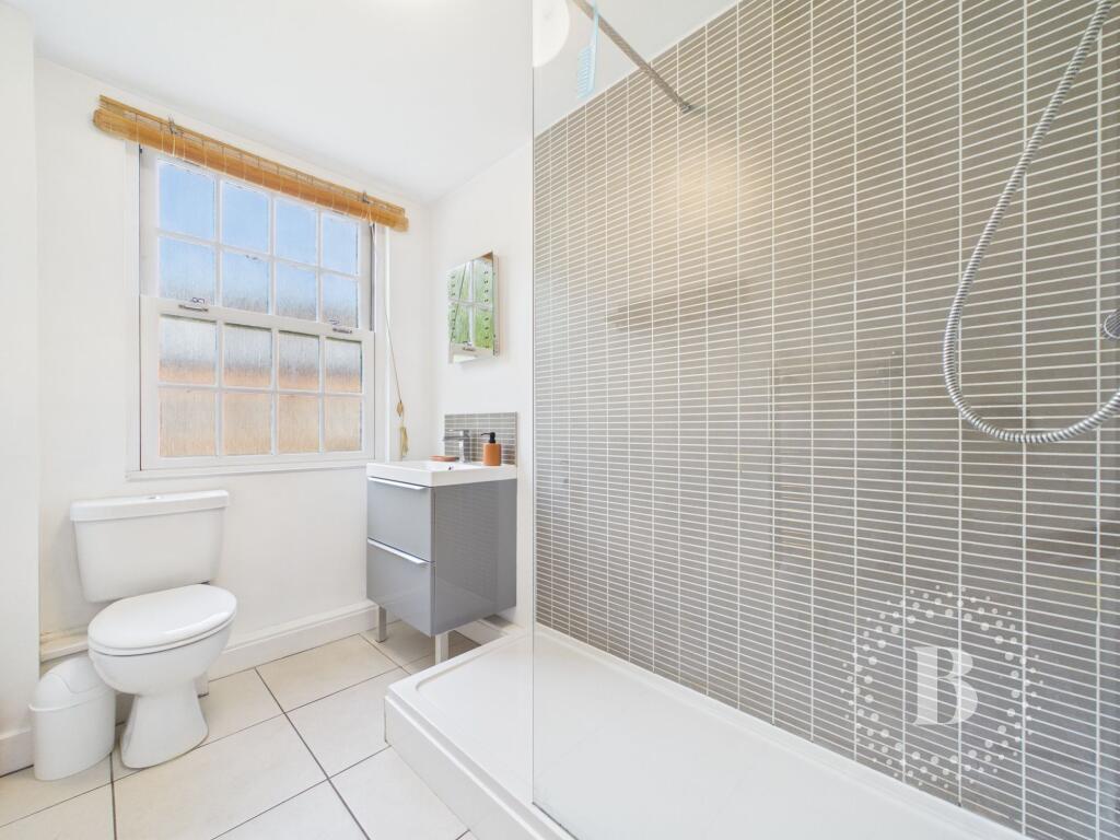 Apartment in Shrewsbury, Greenfields - View 5