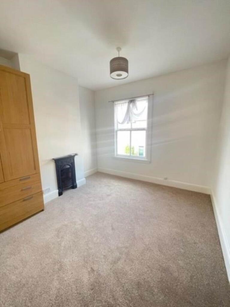 House in Sutton Coldfield, Wylde Green - More