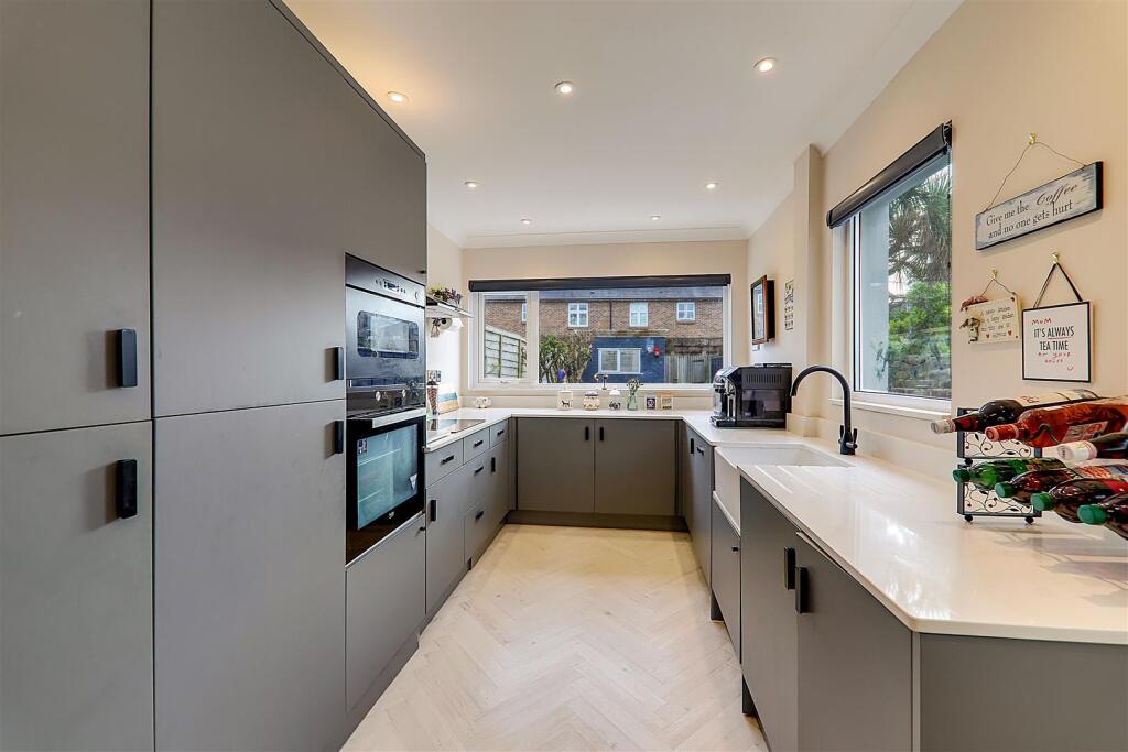 House in Worthing, West Sussex - View 5
