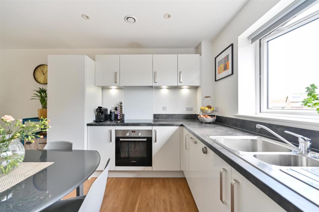 Apartment in Arborfield Garrison, Barkham - View 5