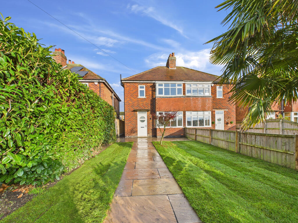 3-bed semi-detached on Sutton Lane, Hilton, £345,000