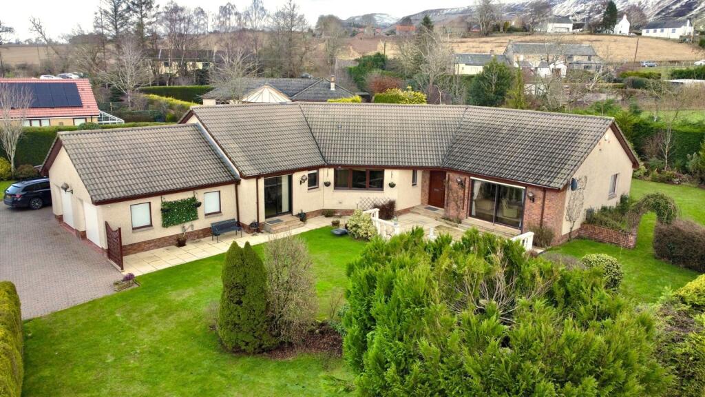 Main image of property: 2 Loch Leven Court, Wester Balgedie, KY13