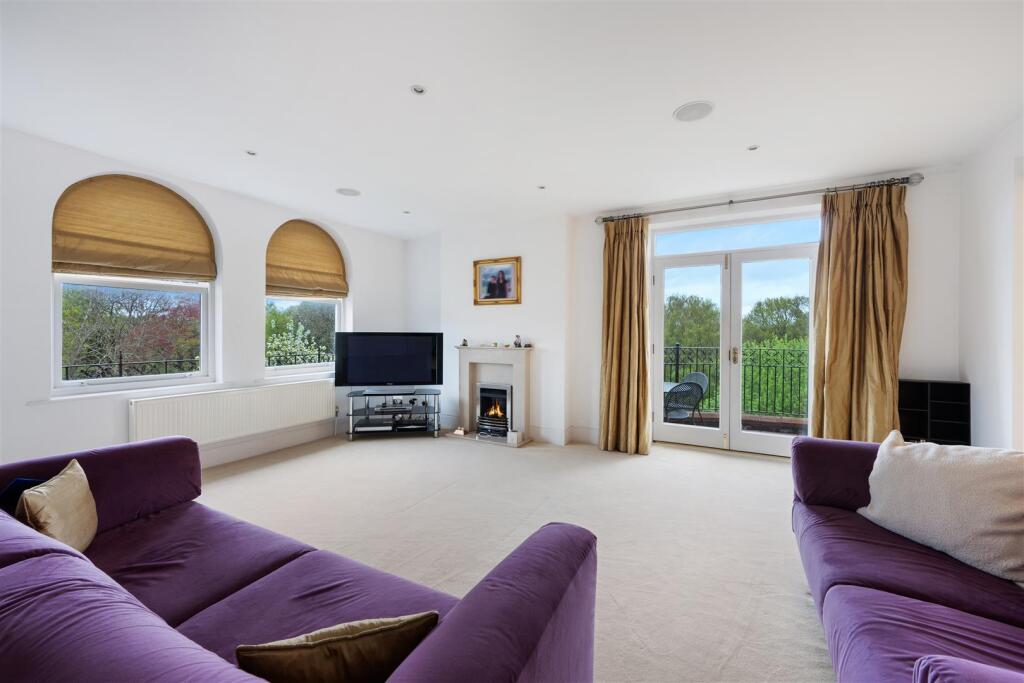 Main image of property: Hawthorn Lane, Wilmslow