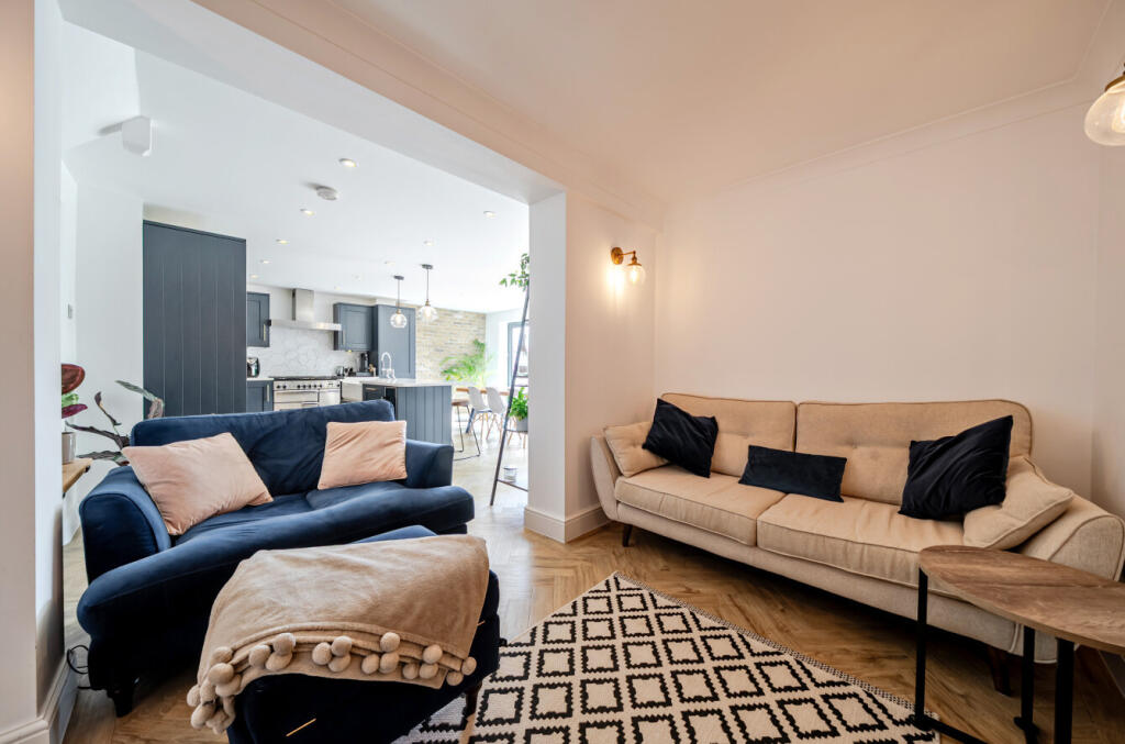 House in London - View 4