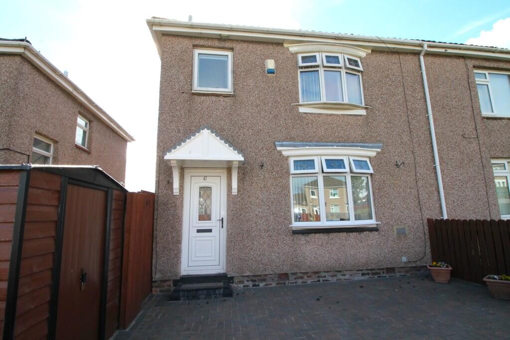 3-bed semi-detached on Thirlmere Crescent, Shiney Row, Houghton Le Spring, £125,000