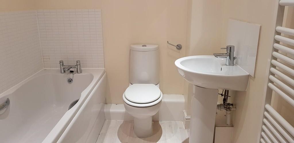 Apartment in Swindon - More