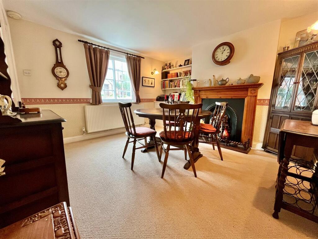 House in Hull - View 5