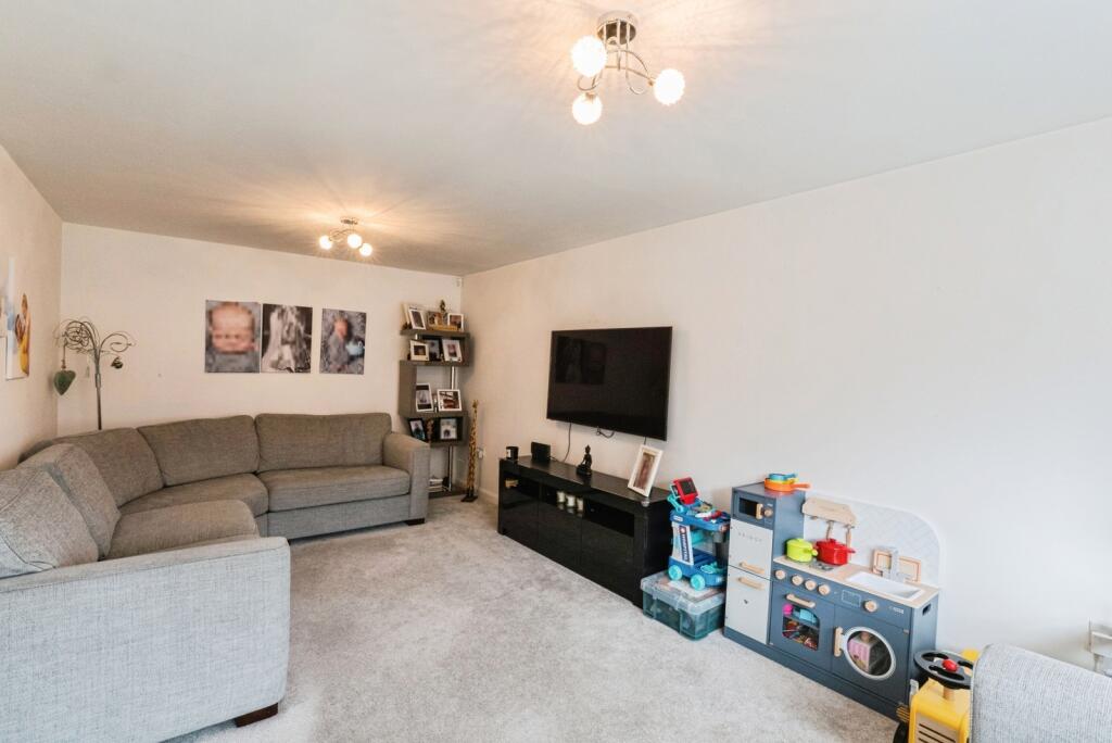 Chapel Lane, PRESTON, Lancashire, PR4 photo 3