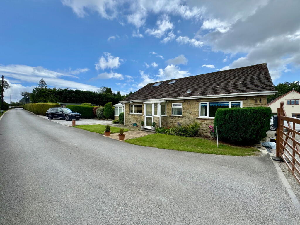 3-bed detached on Bardsey, Blackmoor Lane, Leeds, LS17, £650,000