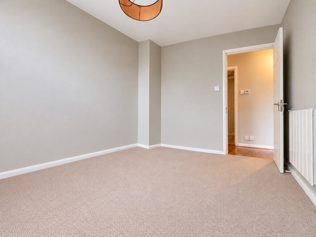 Apartment in London, Hanwell - More
