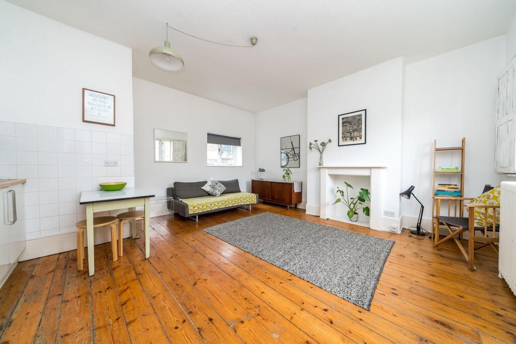 Apartment in London - View 4