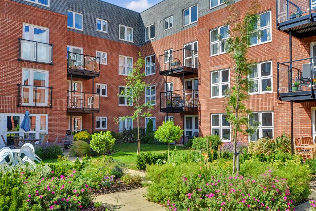 Main image of property: Wilmot Lane, Beeston, Nottingham