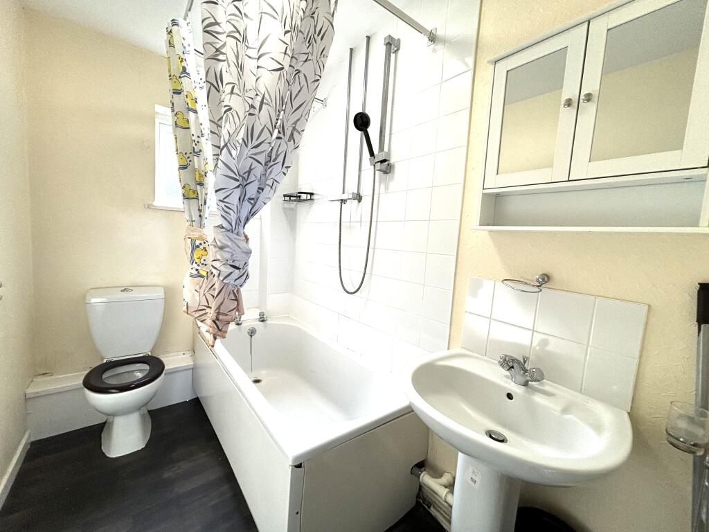 Sherwood Walk, Rubery, B45 photo 5