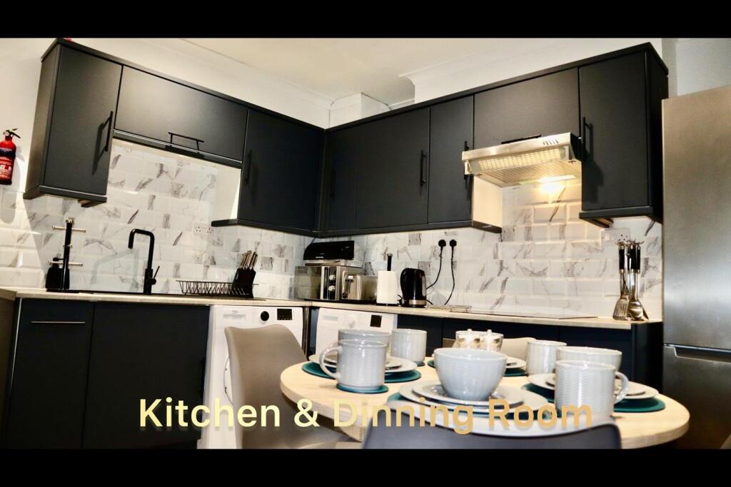 House in Derby - View 5